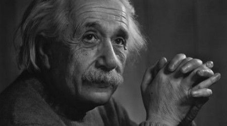 Альберт Эйнштейн: "Я хочу быть кремированным, чтобы люди не приходили поклоняться моим..."